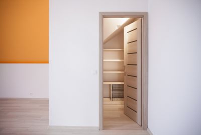 Walk In Closet - Closets And Doors Murrells Inlet, South Carolina